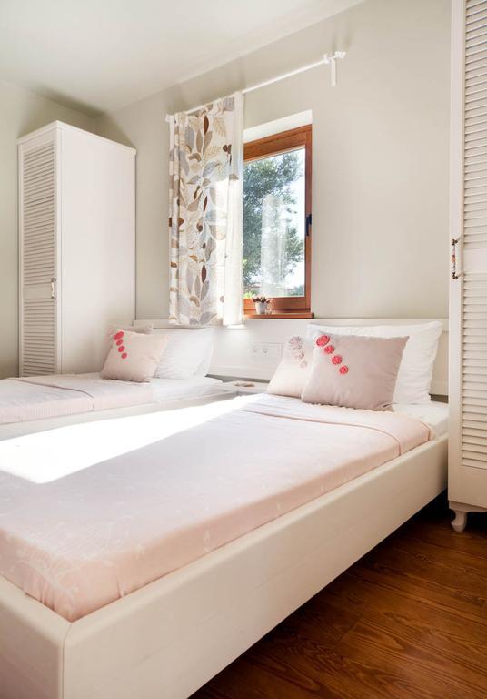 Mavikarga Bozcaada Bed & Breakfast Room photo